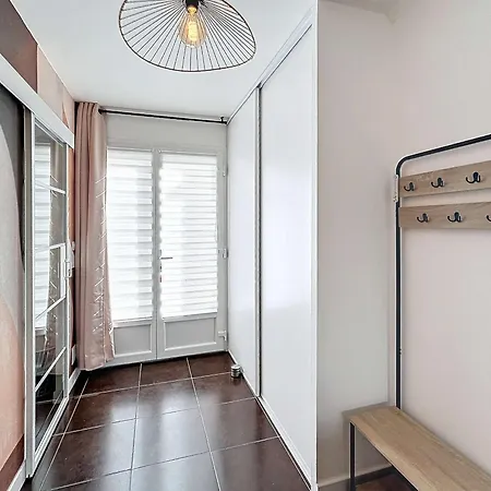 Rdc Pres De La Avec Terrasse Et Wi-fi - Fr-1-361-555 * Jullouville-les-Pins