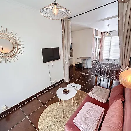 Rdc Pres De La Avec Terrasse Et Wi-fi - Fr-1-361-555