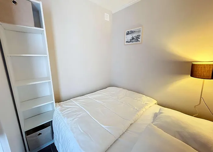 Rdc Pres De La Avec Terrasse Et Wi-fi - Fr-1-361-555