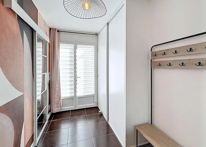 Rdc Pres De La Avec Terrasse Et Wi-fi - Fr-1-361-555 * Jullouville-les-Pins